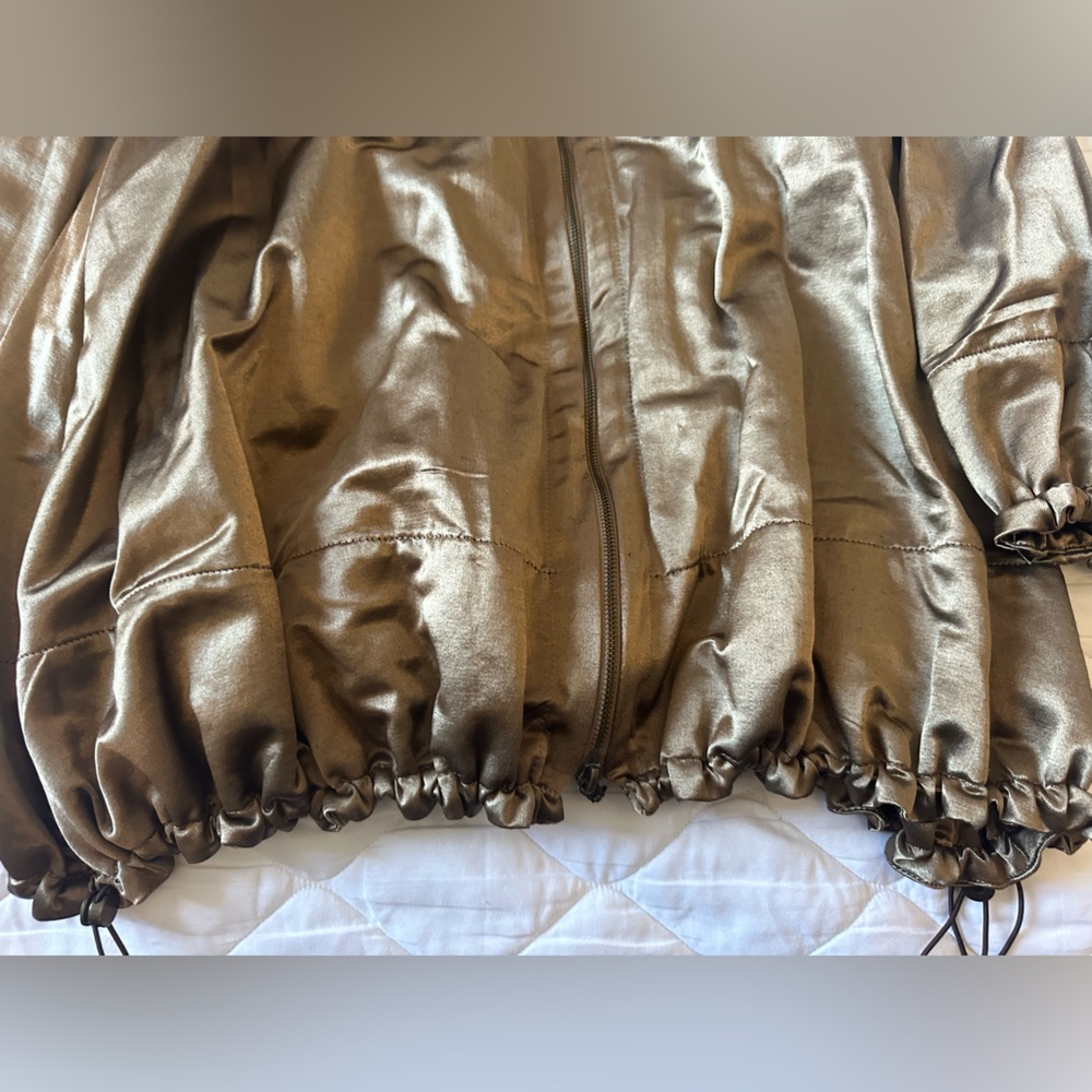 R—Designer Jacket - Picture 9 of 14